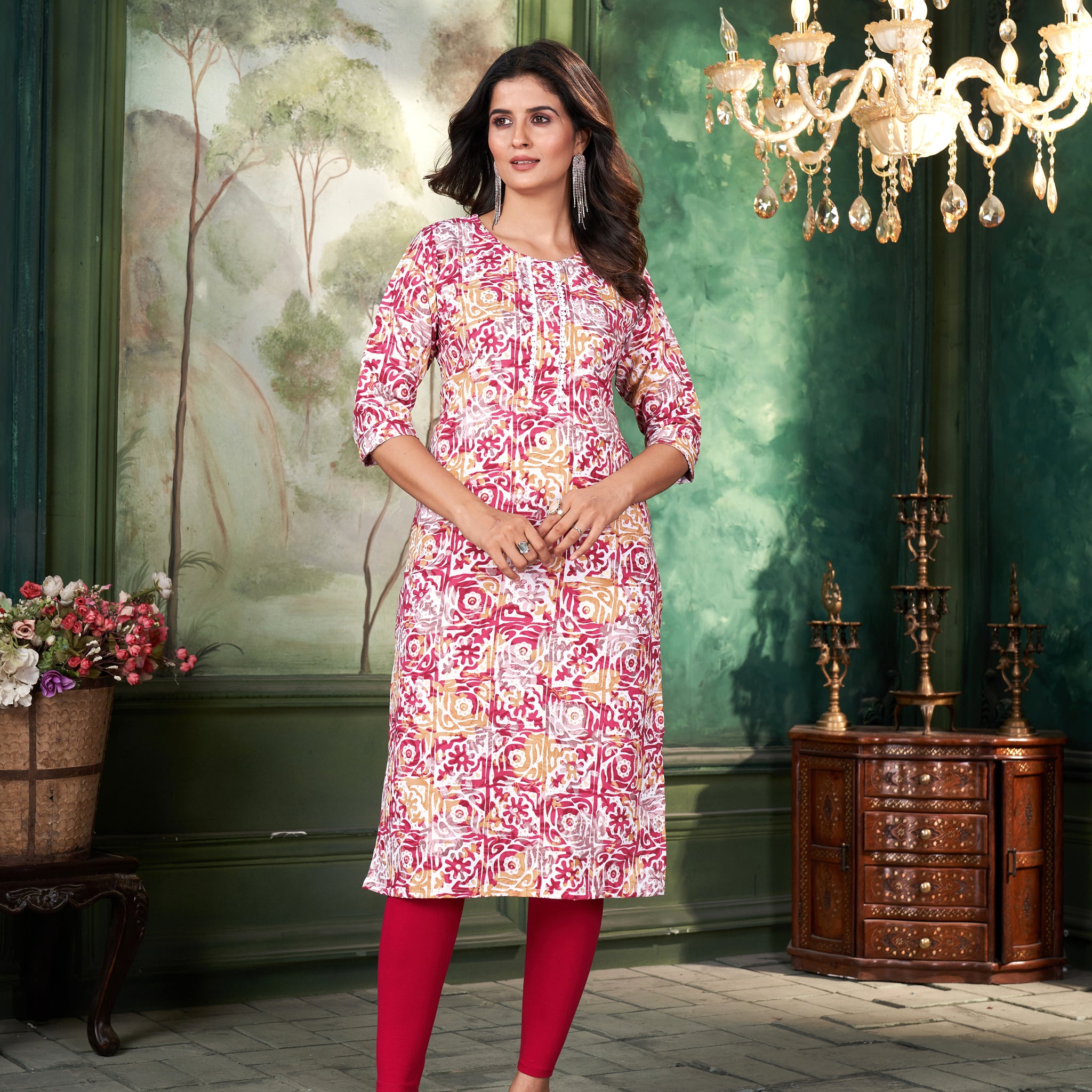 Women Printed Pink Cotton Kurti.